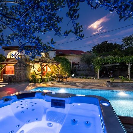 Stone Lady Holiday Home With Pool&Hot Tub,Sauna,Bbq,Garden Rasopasno Zewnętrze zdjęcie