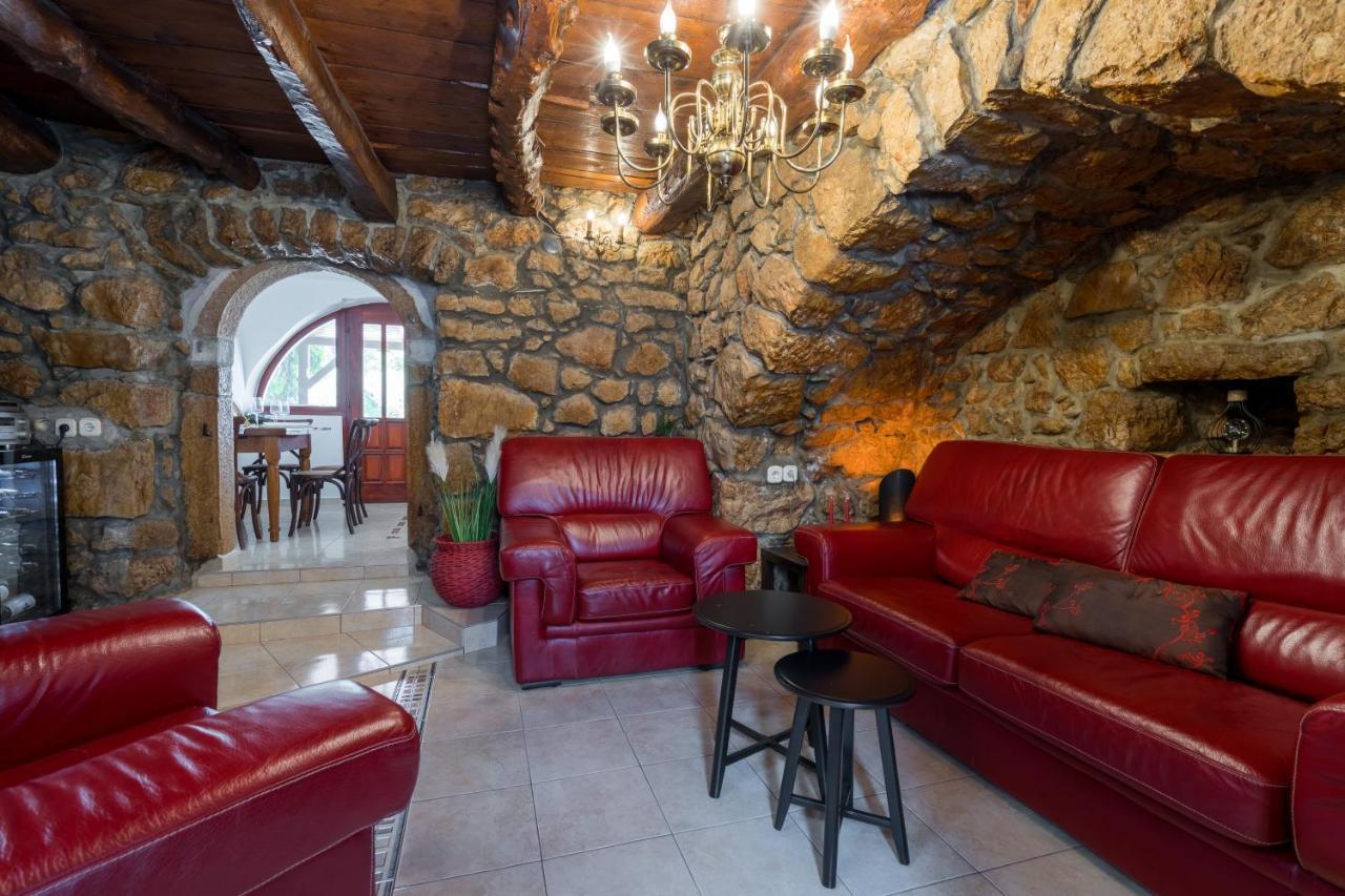 Stone Lady Holiday Home With Pool&Hot Tub,Sauna,Bbq,Garden Rasopasno Zewnętrze zdjęcie