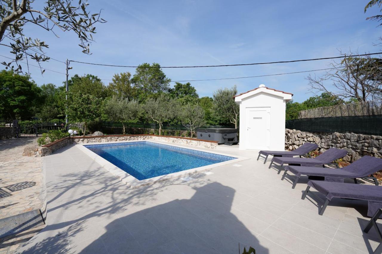 Stone Lady Holiday Home With Pool&Hot Tub,Sauna,Bbq,Garden Rasopasno Zewnętrze zdjęcie